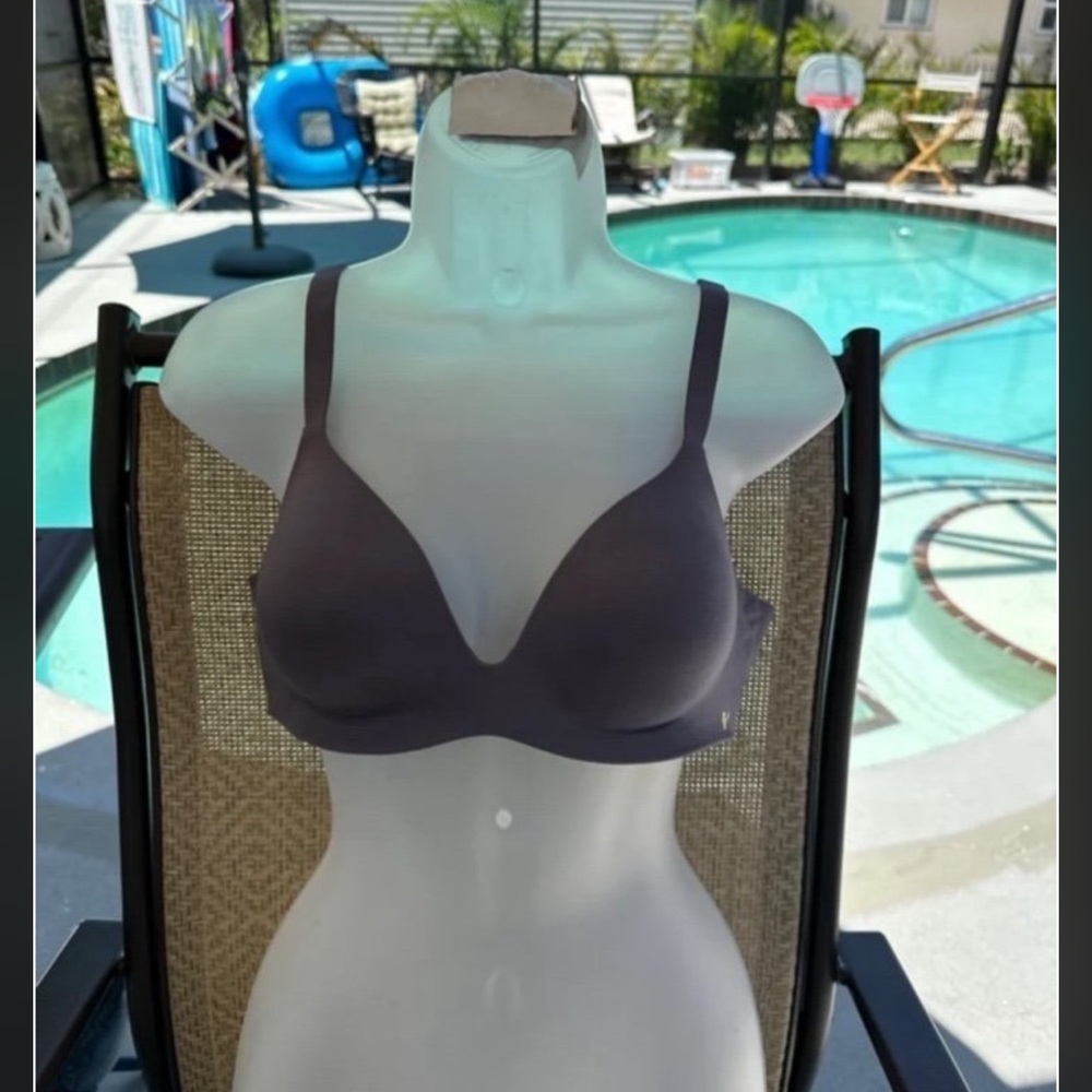 Victoria's Secret Gray Molded Cup Bra with Adjustable Straps 36B
